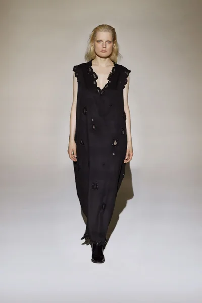 Look 30